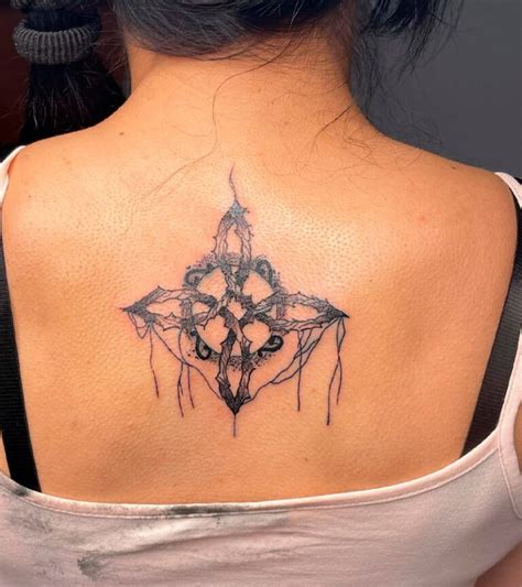 +60 Tatuajes de nudo de bruja: Significado, imágenes y diseños